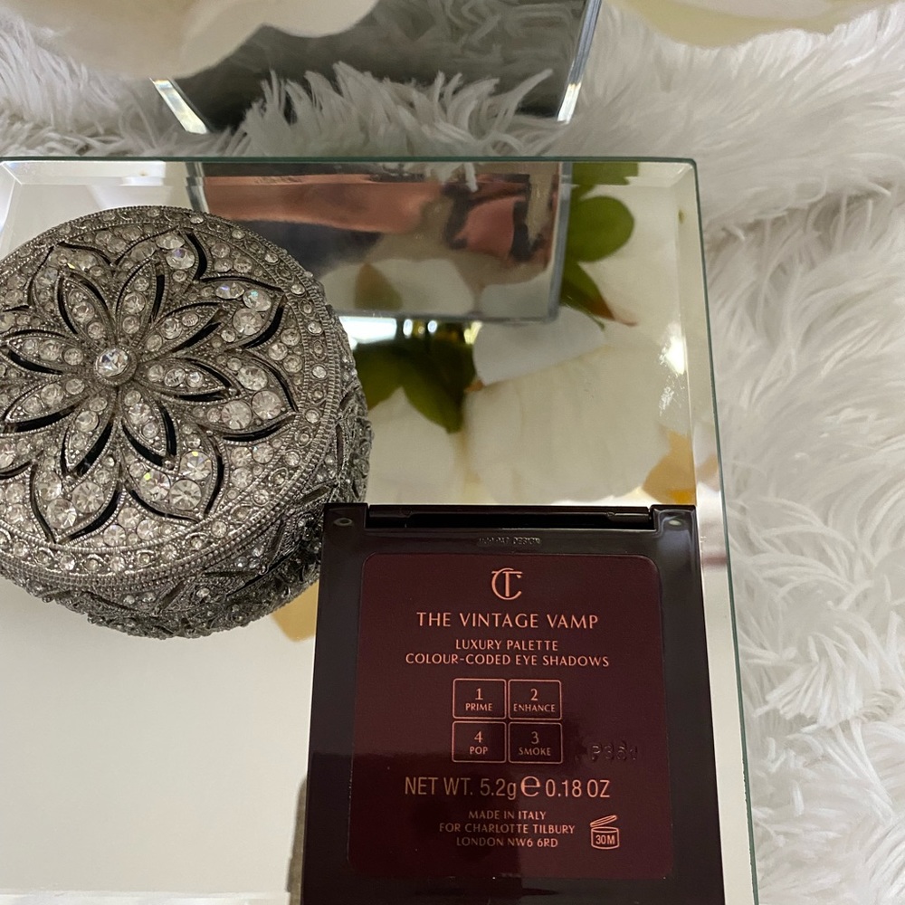 💓Charlotte Tilbury Eyeshadow💓 - Picture 3 of 4